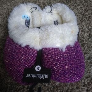 NWT Olivia Miller slippers